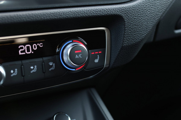 Audi Q3 40 TFSI Quattro 3X S-Line *Pano*B&O*Keyless*Camera*