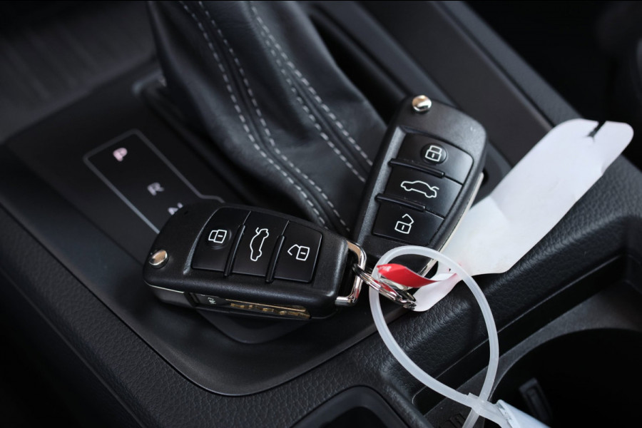 Audi Q3 40 TFSI Quattro 3X S-Line *Pano*B&O*Keyless*Camera*