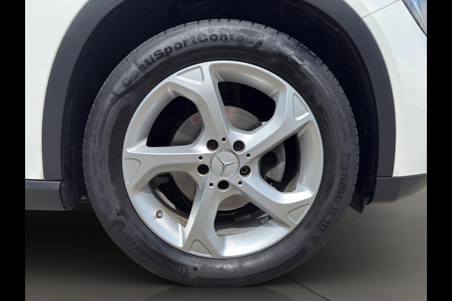 Mercedes-Benz GLA 180 Premium | Pano | Leder sportstoelen | Camera | 18" | Cruise |