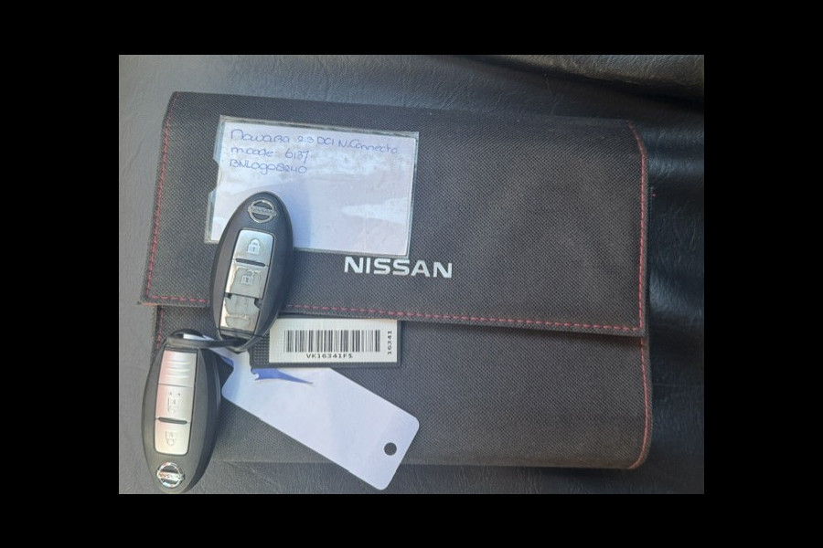 Nissan Navara 2.3 dCi N-Connecta King Cab 4WD - 1e eigenaar
