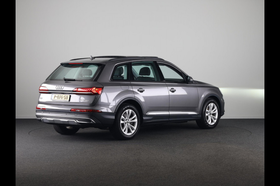 Audi Q7 55 TFSI e quattro Pro Line 340pk | Panoramadak | Parkeercamera | Lederen bekleding | Elektrisch verstelbare en verwarmbare voorstoelen |