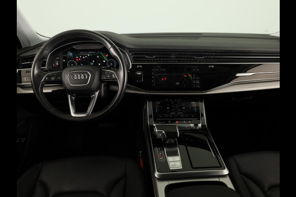 Audi Q7 55 TFSI e quattro Pro Line 340pk | Panoramadak | Parkeercamera | Lederen bekleding | Elektrisch verstelbare en verwarmbare voorstoelen |