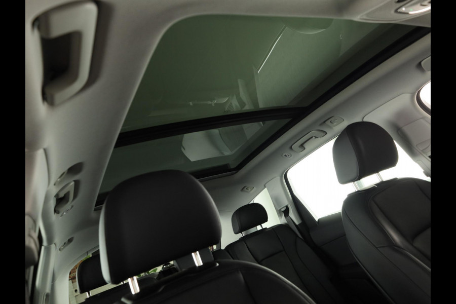 Audi Q7 55 TFSI e quattro Pro Line 340pk | Panoramadak | Parkeercamera | Lederen bekleding | Elektrisch verstelbare en verwarmbare voorstoelen |