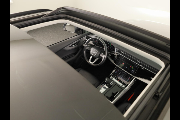 Audi Q7 55 TFSI e quattro Pro Line 340pk | Panoramadak | Parkeercamera | Lederen bekleding | Elektrisch verstelbare en verwarmbare voorstoelen |