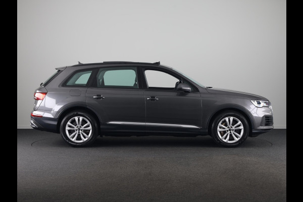 Audi Q7 55 TFSI e quattro Pro Line 340pk | Panoramadak | Parkeercamera | Lederen bekleding | Elektrisch verstelbare en verwarmbare voorstoelen |
