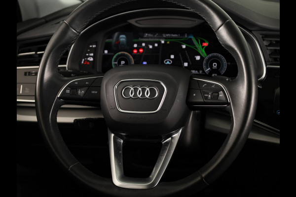 Audi Q7 55 TFSI e quattro Pro Line 340pk | Panoramadak | Parkeercamera | Lederen bekleding | Elektrisch verstelbare en verwarmbare voorstoelen |