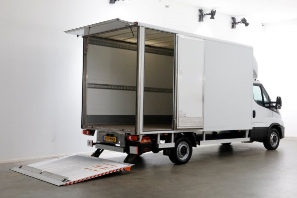 Iveco Daily 35S16 3.0 160pk HiMatic Automaat Bakwagen met laadklep en zijdeur 02-2024