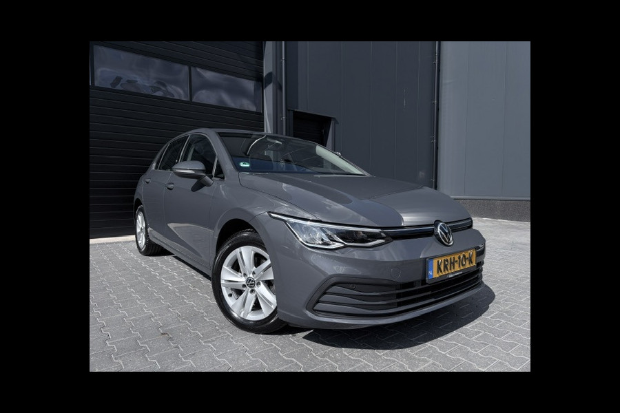Volkswagen Golf 1.0 TSI Life|110PK|Carplay|ACC|Sfeer|1e eig|Stoel+stuur verw|Led|PDC|LMV|