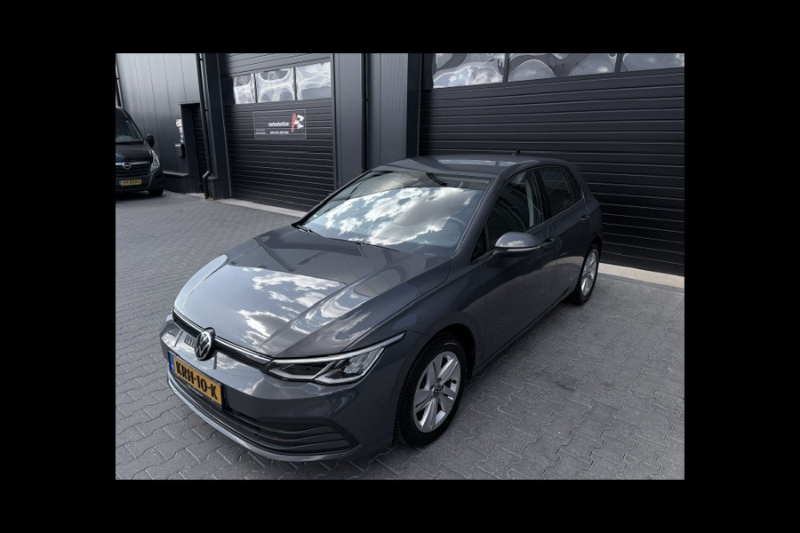 Volkswagen Golf 1.0 TSI Life|110PK|Carplay|ACC|Sfeer|1e eig|Stoel+stuur verw|Led|PDC|LMV|