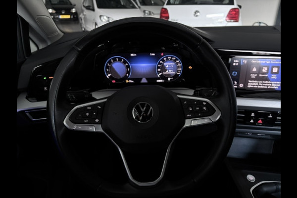 Volkswagen Golf 1.0 TSI Life|110PK|Carplay|ACC|Sfeer|1e eig|Stoel+stuur verw|Led|PDC|LMV|