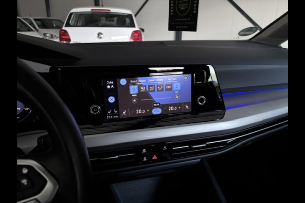 Volkswagen Golf 1.0 TSI Life|110PK|Carplay|ACC|Sfeer|1e eig|Stoel+stuur verw|Led|PDC|LMV|