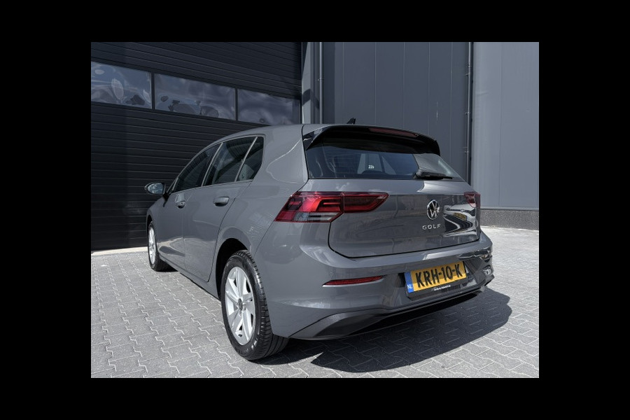 Volkswagen Golf 1.0 TSI Life|110PK|Carplay|ACC|Sfeer|1e eig|Stoel+stuur verw|Led|PDC|LMV|