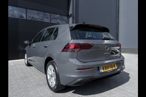 Volkswagen Golf 1.0 TSI Life|110PK|Carplay|ACC|Sfeer|1e eig|Stoel+stuur verw|Led|PDC|LMV|