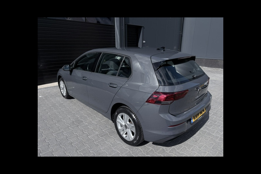 Volkswagen Golf 1.0 TSI Life|110PK|Carplay|ACC|Sfeer|1e eig|Stoel+stuur verw|Led|PDC|LMV|