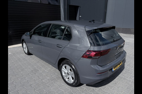 Volkswagen Golf 1.0 TSI Life|110PK|Carplay|ACC|Sfeer|1e eig|Stoel+stuur verw|Led|PDC|LMV|