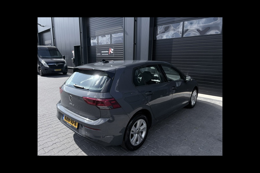 Volkswagen Golf 1.0 TSI Life|110PK|Carplay|ACC|Sfeer|1e eig|Stoel+stuur verw|Led|PDC|LMV|
