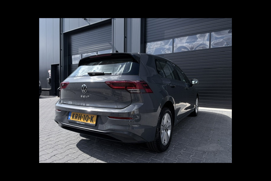 Volkswagen Golf 1.0 TSI Life|110PK|Carplay|ACC|Sfeer|1e eig|Stoel+stuur verw|Led|PDC|LMV|