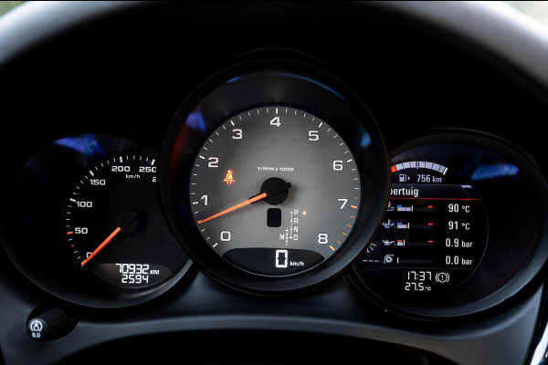 Porsche Macan 3.0 S | Panorama | Memory | Camera | 20 ''