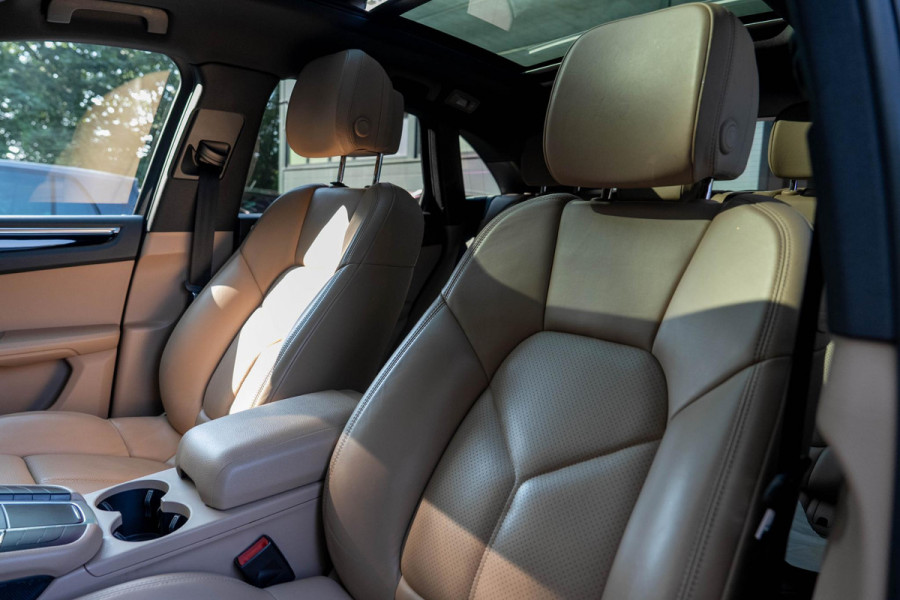Porsche Macan 3.0 S | Panorama | Memory | Camera | 20 ''
