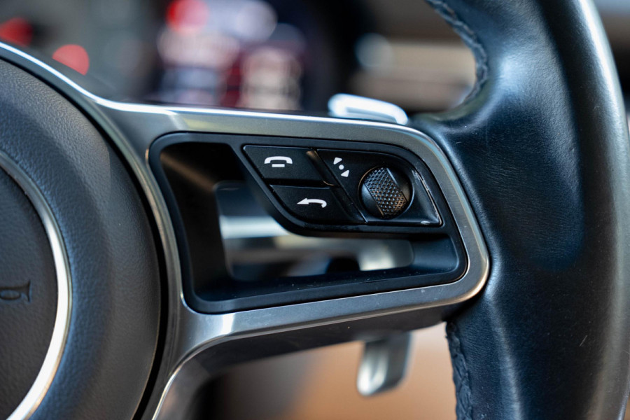 Porsche Macan 3.0 S | Panorama | Memory | Camera | 20 ''