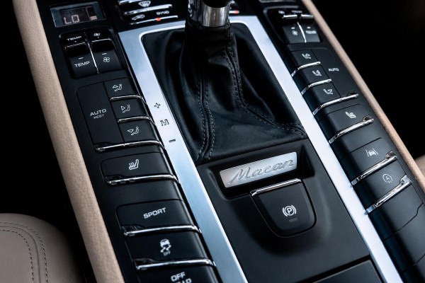Porsche Macan 3.0 S | Panorama | Memory | Camera | 20 ''
