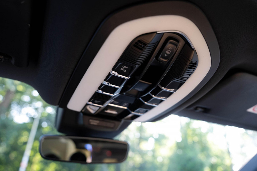 Porsche Macan 3.0 S | Panorama | Memory | Camera | 20 ''