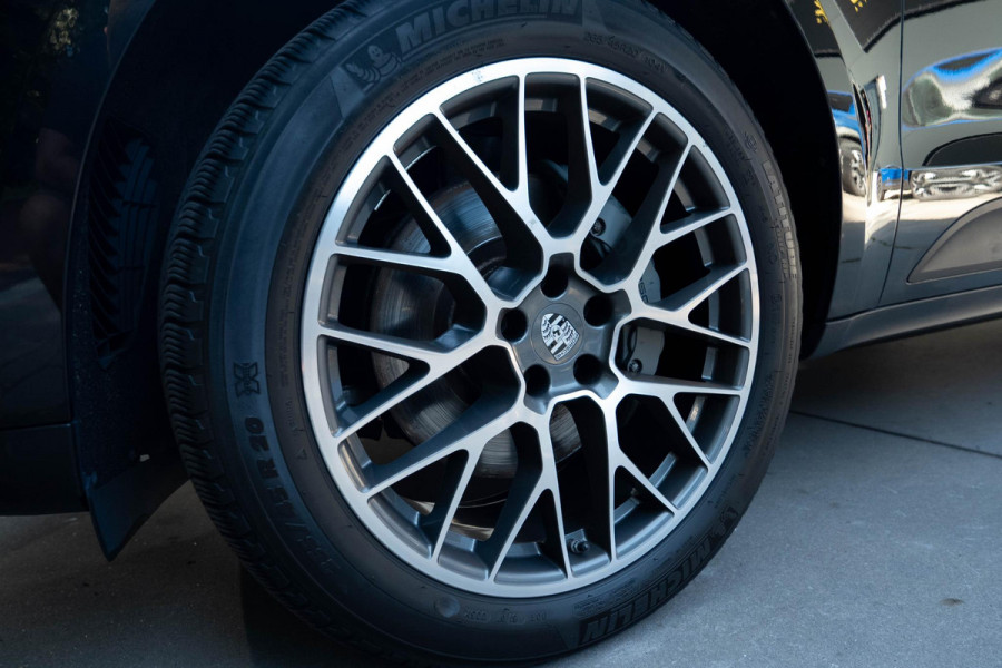 Porsche Macan 3.0 S | Panorama | Memory | Camera | 20 ''