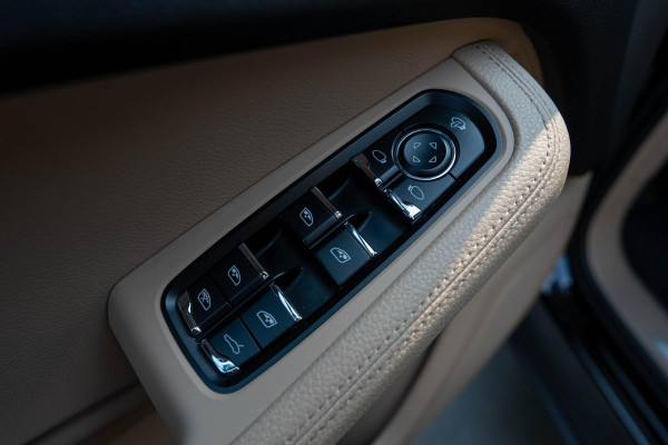 Porsche Macan 3.0 S | Panorama | Memory | Camera | 20 ''