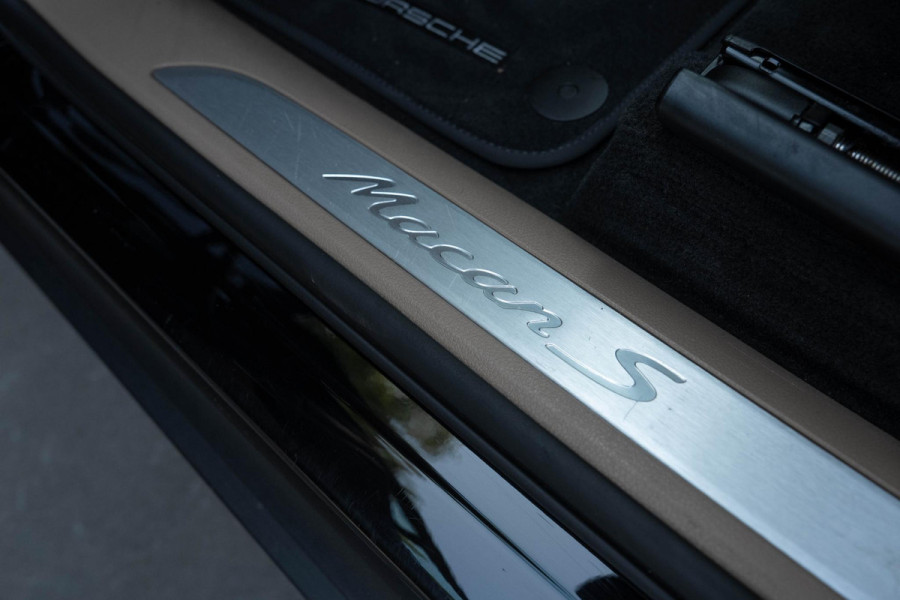 Porsche Macan 3.0 S | Panorama | Memory | Camera | 20 ''