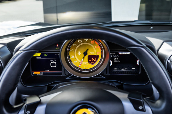 Ferrari F8 Spider 3.9 V8 HELE - Nero Daytona | Passenger Display | Lift | Alcantara