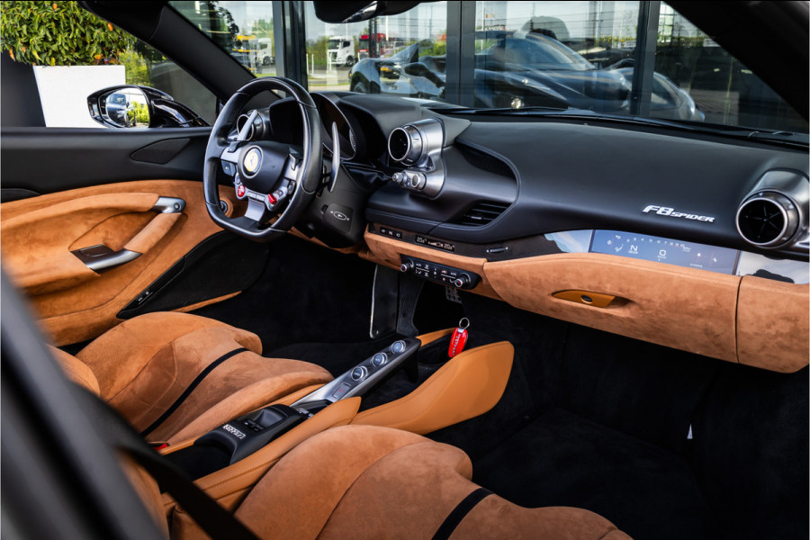 Ferrari F8 Spider 3.9 V8 HELE - Nero Daytona | Passenger Display | Lift | Alcantara