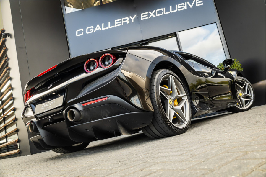 Ferrari F8 Spider 3.9 V8 HELE - Nero Daytona | Passenger Display | Lift | Alcantara