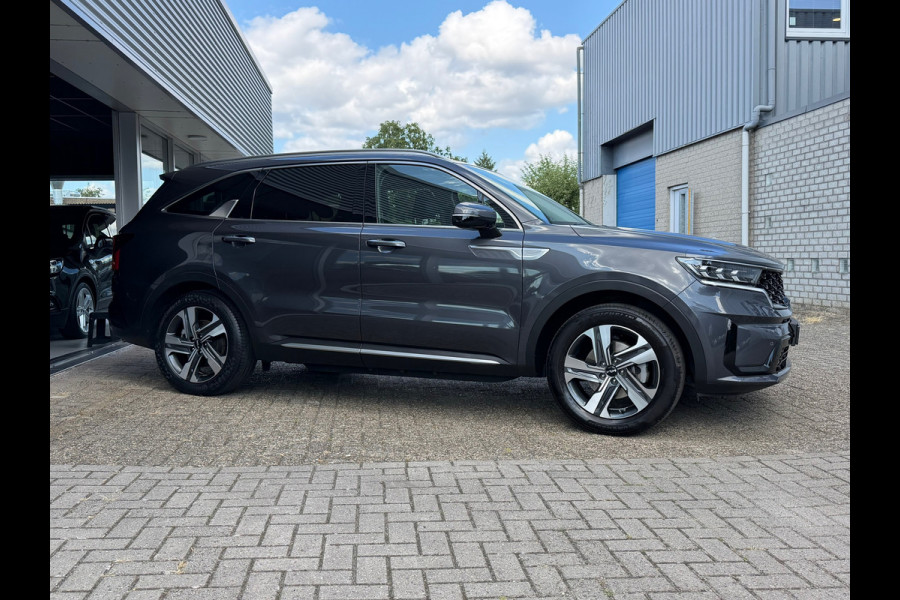 Kia Sorento 1.6 T-GDI Hybrid 2WD ExecutiveLine 5p. Navigatie |Voll-Leder |Panoramadak | Climate | Cruise | Camera | Side assist
