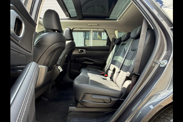 Kia Sorento 1.6 T-GDI Hybrid 2WD ExecutiveLine 5p. Navigatie |Voll-Leder |Panoramadak | Climate | Cruise | Camera | Side assist