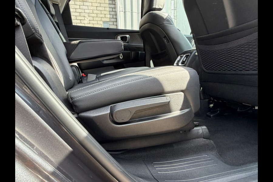 Kia Sorento 1.6 T-GDI Hybrid 2WD ExecutiveLine 5p. Navigatie |Voll-Leder |Panoramadak | Climate | Cruise | Camera | Side assist