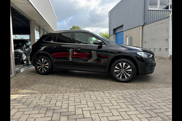 Mercedes-Benz GLA 250 e Progressive 218 PK Phev Widescreen| Navigatie | Cruise | Clima | 17"