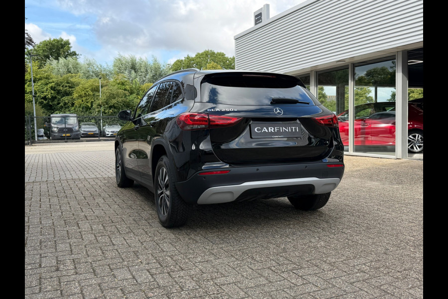 Mercedes-Benz GLA 250 e Progressive 218 PK Phev Widescreen| Navigatie | Cruise | Clima | 17"