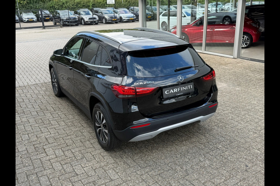 Mercedes-Benz GLA 250 e Progressive 218 PK Phev Widescreen| Navigatie | Cruise | Clima | 17"