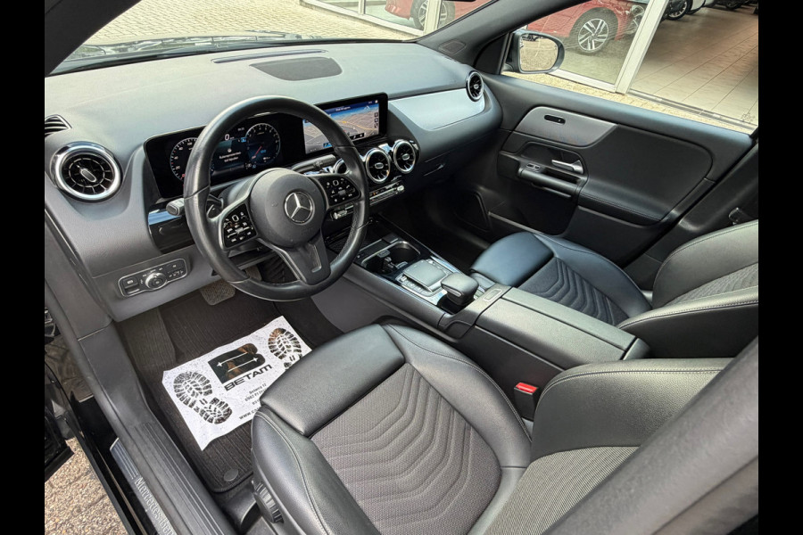 Mercedes-Benz GLA 250 e Progressive 218 PK Phev Widescreen| Navigatie | Cruise | Clima | 17"