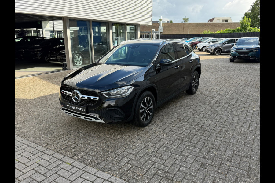 Mercedes-Benz GLA 250 e Progressive 218 PK Phev Widescreen| Navigatie | Cruise | Clima | 17"
