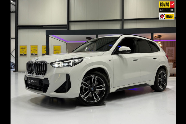 BMW X1 SDrive20i M Sport Pano Sportstoelen ACC Trekhaak Navi LED Camera Carplay