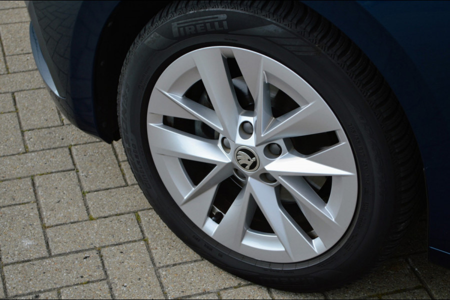 Škoda Octavia 1.0 e-TSI Business Edition Plus