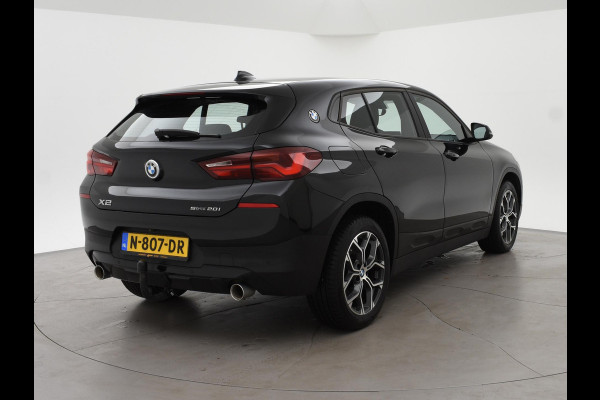 BMW X2 sDrive20i 178 PK AUT. HIGH EXECUTIVE EDITION + TREKHAAK | CAMERA | HEAD-UP | LEDER