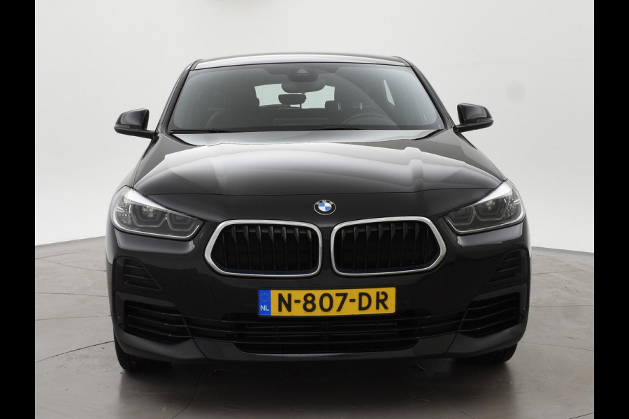 BMW X2 sDrive20i 178 PK AUT. HIGH EXECUTIVE EDITION + TREKHAAK | CAMERA | HEAD-UP | LEDER