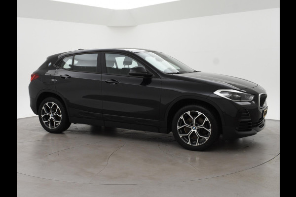 BMW X2 sDrive20i 178 PK AUT. HIGH EXECUTIVE EDITION + TREKHAAK | CAMERA | HEAD-UP | LEDER