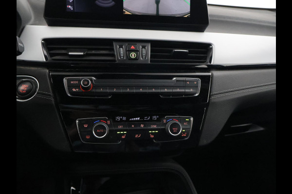 BMW X2 sDrive20i 178 PK AUT. HIGH EXECUTIVE EDITION + TREKHAAK | CAMERA | HEAD-UP | LEDER