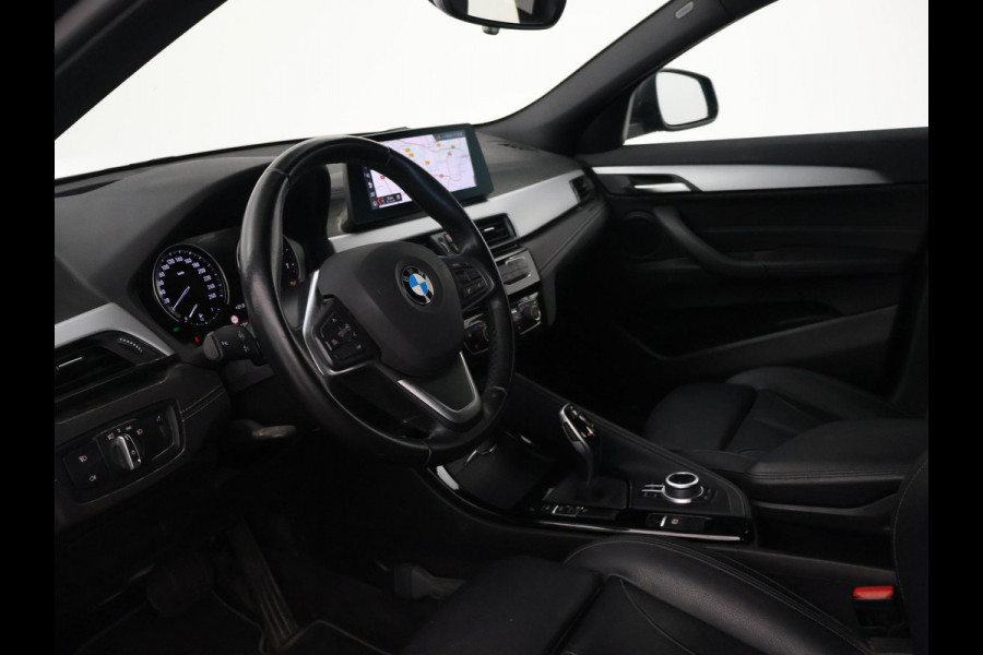 BMW X2 sDrive20i 178 PK AUT. HIGH EXECUTIVE EDITION + TREKHAAK | CAMERA | HEAD-UP | LEDER