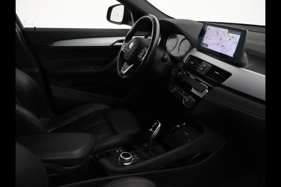 BMW X2 sDrive20i 178 PK AUT. HIGH EXECUTIVE EDITION + TREKHAAK | CAMERA | HEAD-UP | LEDER