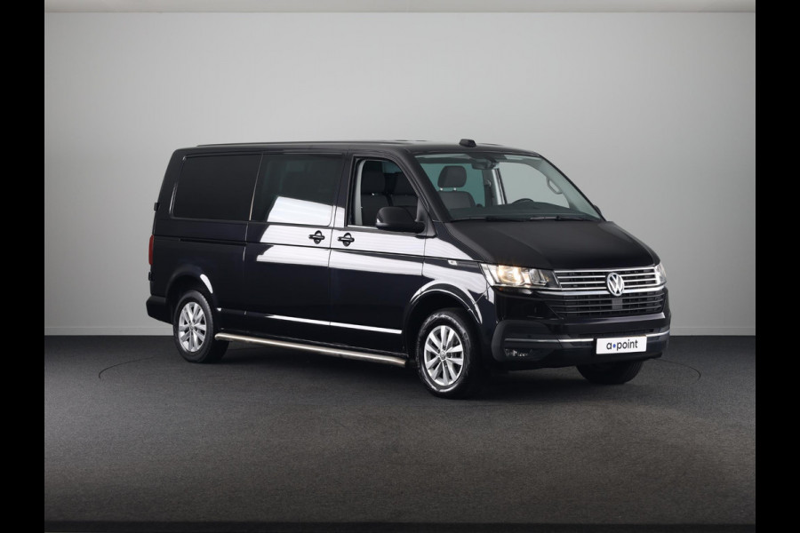 Volkswagen Transporter 2.0 TDI L2H1 30 DC 150 pk Automaat | Navigatie | Trekhaak | Parkeersensoren | Achteruitrijcamera | Cruise control |