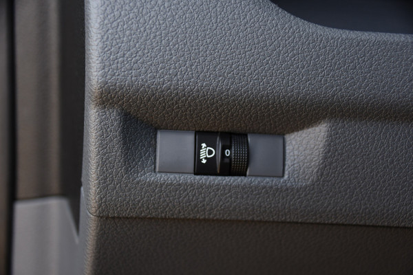 Peugeot Expert 2.0 BlueHDI 180 L3 DC PB Edition 360 Camera, Cruise, Carplay, 2 x Schuifdeur, 177pk, Automaat, Trekhaak, Multimedia, Clima, Uniek!